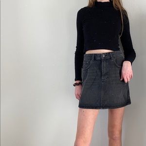 Back denim skirt